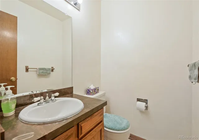 Photo 1 of Townhouse for sale at 13955 E Oxford Pl, Aurora, CO 80014 | MLS# 2578036 | Listing updated on 2026-10-23