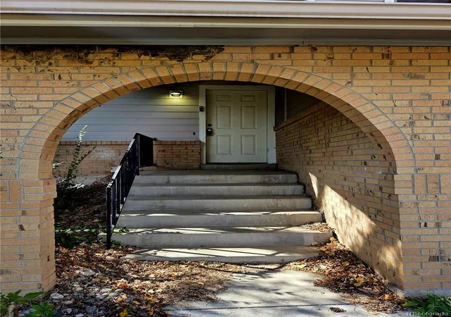 Photo 1 of Single family home for sale at 6307 S Kline St, Littleton, CO 80127 | MLS# 3212884 | Listing updated on 2026-10-26