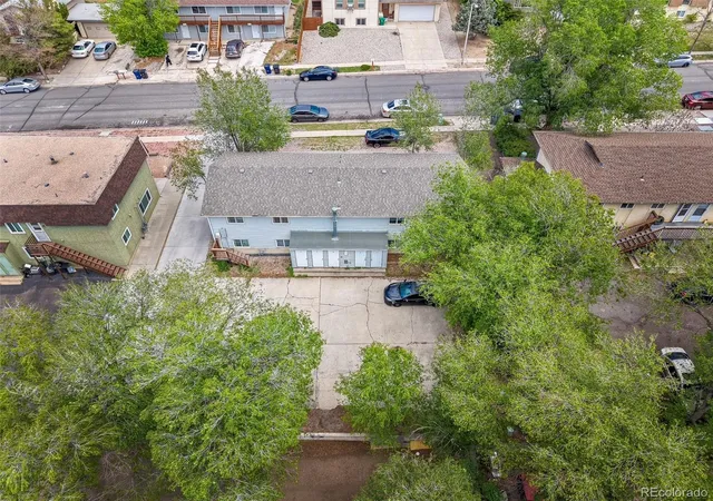 Photo 2 of House for sale at 1025 Magnolia St, Colorado Springs, CO 80907 | MLS# 6746365 | Listing updated on 2026-10-28