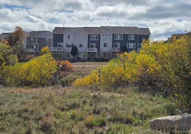Photo 4 of House for sale at 5315 S Cyn View Dr, Castle Rock, CO 80104 | MLS# 9749016 | Listing updated on 2026-10-28