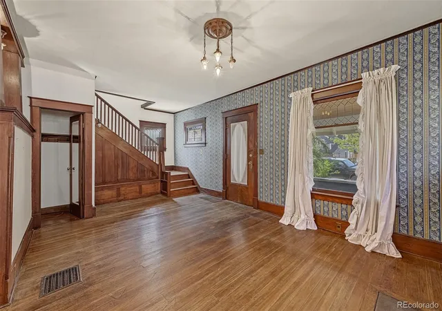 Photo 2 of Single family home for sale at 116 E Columbia St, Colorado Springs, CO 80907 | MLS# 5347986 | Listing updated on 2026-10-19
