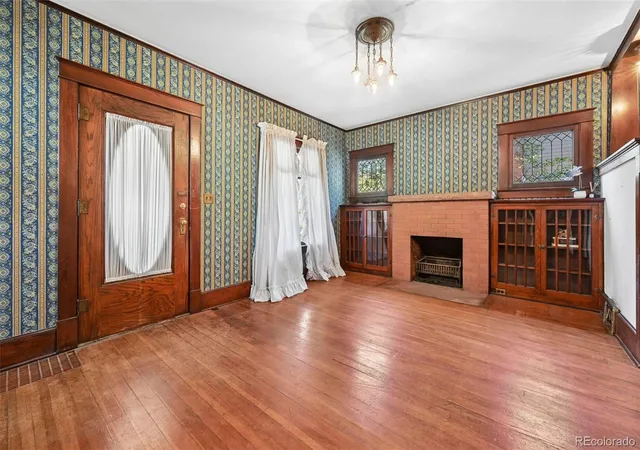 Photo 3 of Single family home for sale at 116 E Columbia St, Colorado Springs, CO 80907 | MLS# 5347986 | Listing updated on 2026-10-28