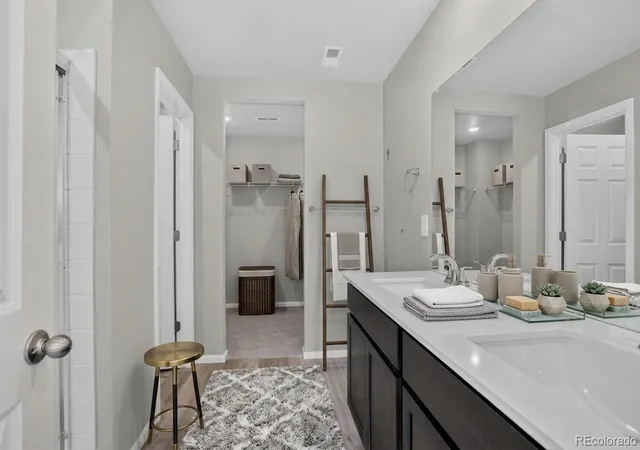 Photo 3 of Townhouse for sale at 21267 E 65th Avenue, Aurora, CO 80019 | MLS# 1617112 | Listing updated on 2026-10-27