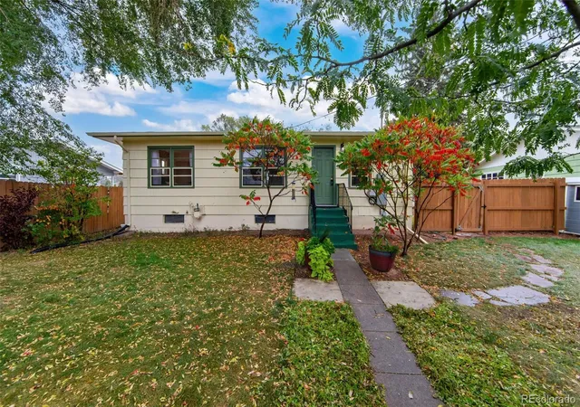Photo 1 of Single family home for sale at 1746 Palmer Park Blvd, Colorado Springs, CO 80909 | MLS# 9545947 | Listing updated on 2026-10-19