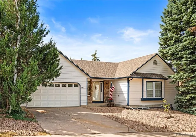 Single family home for sale at 19462 E Navarro Dr, Aurora, CO 80013 | MLS# 5346291
