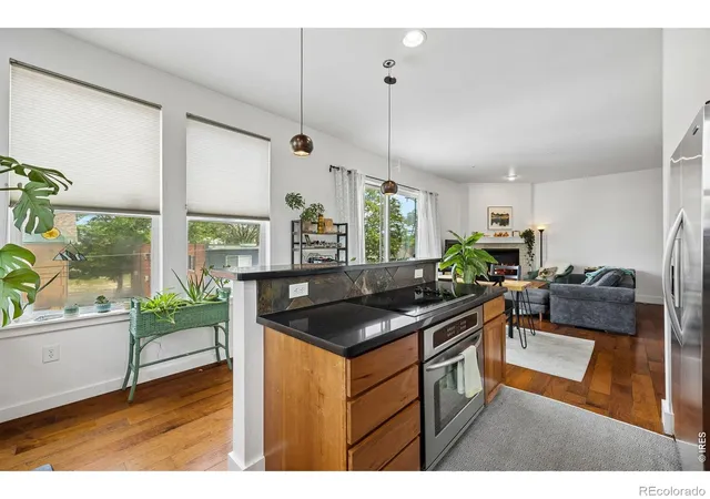Photo 3 of Condo for sale at 1738 N Franklin St #3D, Denver, CO 80218 | MLS# IR1070856 | Listing updated on 2026-10-21