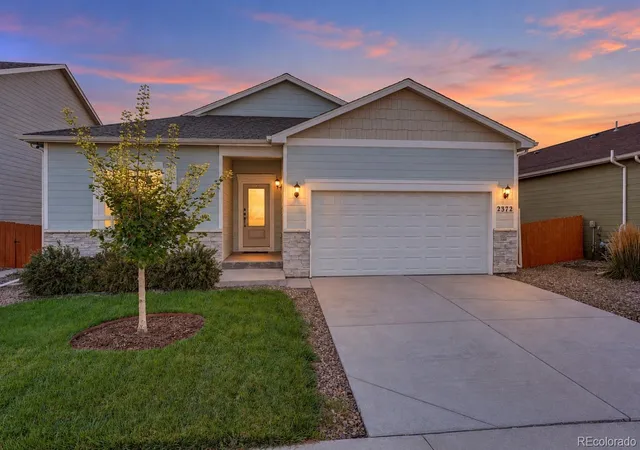 Single family home for sale at 2372 Kerry St, Mead, CO 80542 | MLS# 5326291