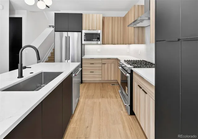 Photo 4 of Townhouse for sale at 838 N Cherry St #2, Denver, CO 80220 | MLS# 9342566 | Listing updated on 2026-10-19