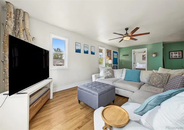 Photo 4 of Single family home for sale at 800 Lowell Blvd, Denver, CO 80204 | MLS# 4194036 | Listing updated on 2026-10-26
