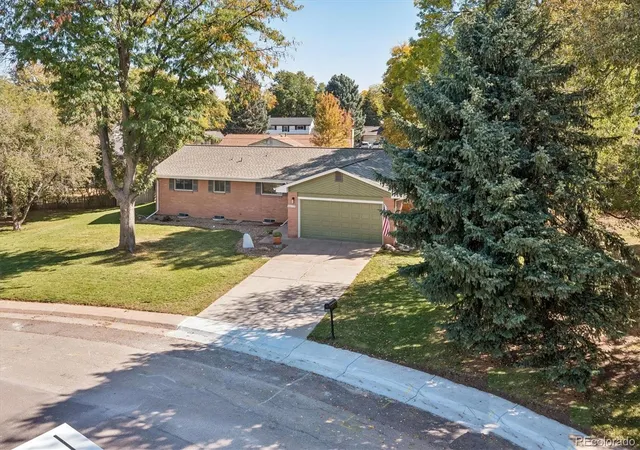 Photo 2 of Single family home for sale at 6633 S Newland Cir, Littleton, CO 80123 | MLS# 7793629 | Listing updated on 2026-10-22