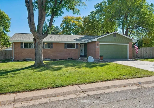 Photo 3 of Single family home for sale at 6633 S Newland Cir, Littleton, CO 80123 | MLS# 7793629 | Listing updated on 2026-10-22