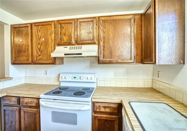 Photo 4 of House for sale at 1324 Holly Ave, Longmont, CO 80501 | MLS# 5754919 | Listing updated on 2026-10-24