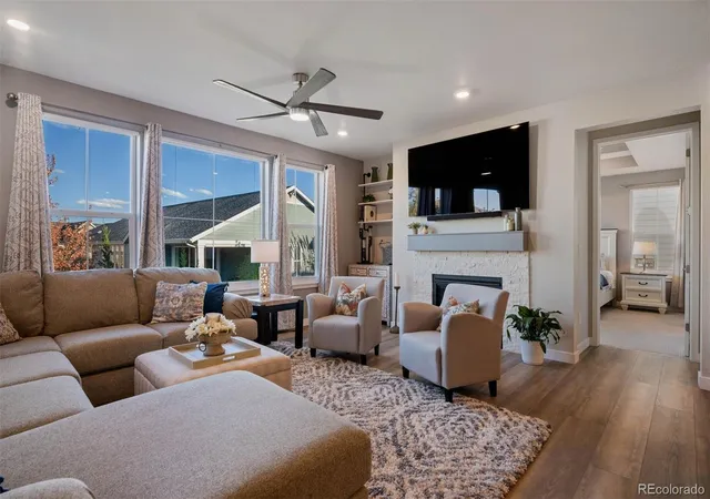 Photo 3 of Single family home for sale at 8544 S Quemoy St, Aurora, CO 80016 | MLS# 4644196 | Listing updated on 2026-10-29