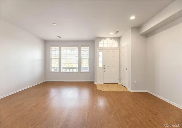 Photo 3 of Townhouse for sale at 1431 Turnberry Dr, Castle Rock, CO 80104 | MLS# 9927197 | Listing updated on 2026-10-22