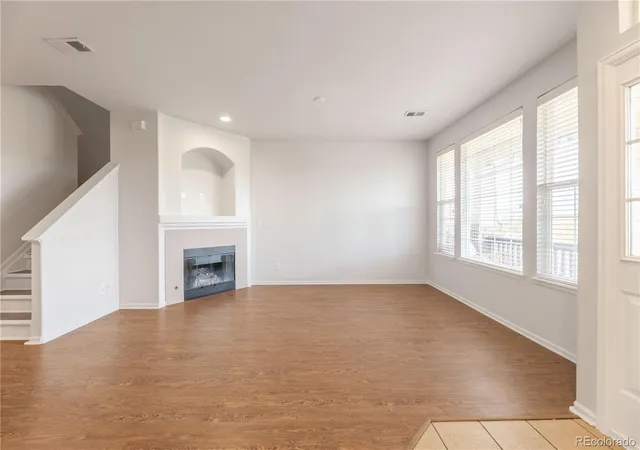Photo 4 of Townhouse for sale at 1431 Turnberry Dr, Castle Rock, CO 80104 | MLS# 9927197 | Listing updated on 2026-10-22