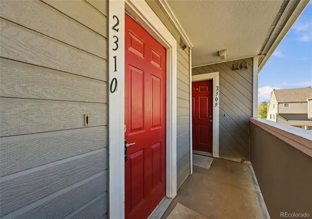 Photo 3 of Condo for sale at 5250 S Huron Way #2-310, Littleton, CO 80120 | MLS# 2309624 | Listing updated on 2026-10-21
