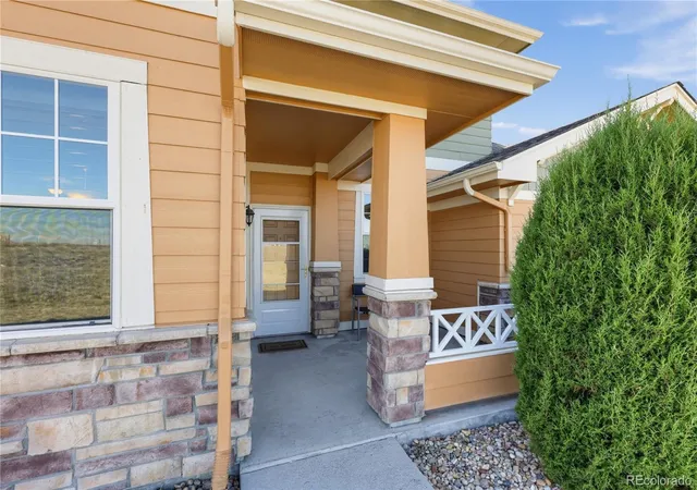Photo 2 of Townhouse for sale at 3611 S Perth Cir #104, Aurora, CO 80013 | MLS# 5190415 | Listing updated on 2026-10-22