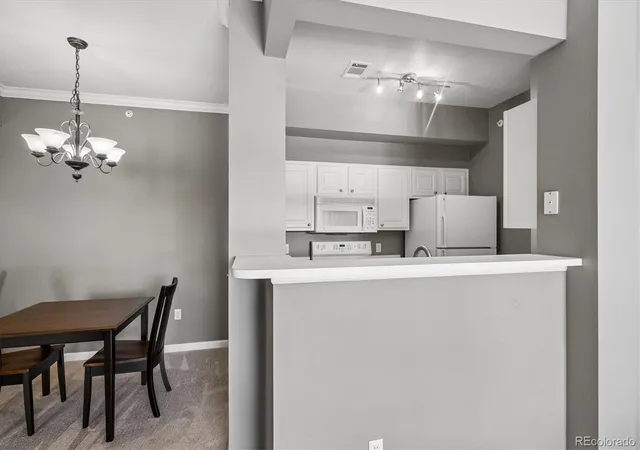 Listing Photo 5 - Condo for sale in building located at 7483 S Quail Cir, Littleton, CO 80127 - Unit #634