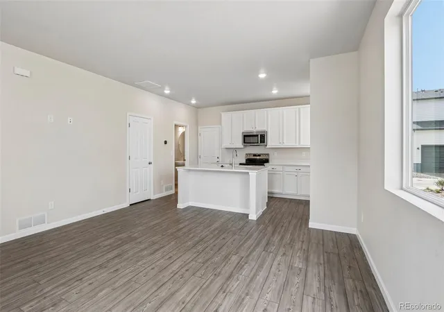 Photo 2 of Single family home for sale at 1486 Coral Pl, Longmont, CO 80504 | MLS# 1707747 | Listing updated on 2026-10-21
