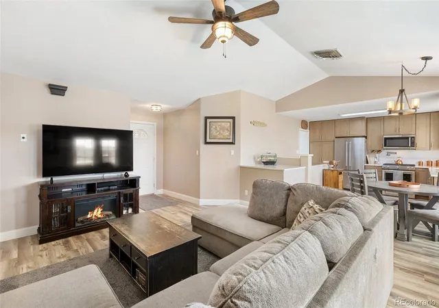 Photo 4 of Single family home for sale at 541 S El Charro Dr, Pueblo, CO 81007 | MLS# 4160268 | Listing updated on 2026-10-21