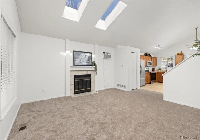 Photo 2 of Single family home for sale at 1840 Juniper St, Longmont, CO 80501 | MLS# 9034121 | Listing updated on 2026-10-22