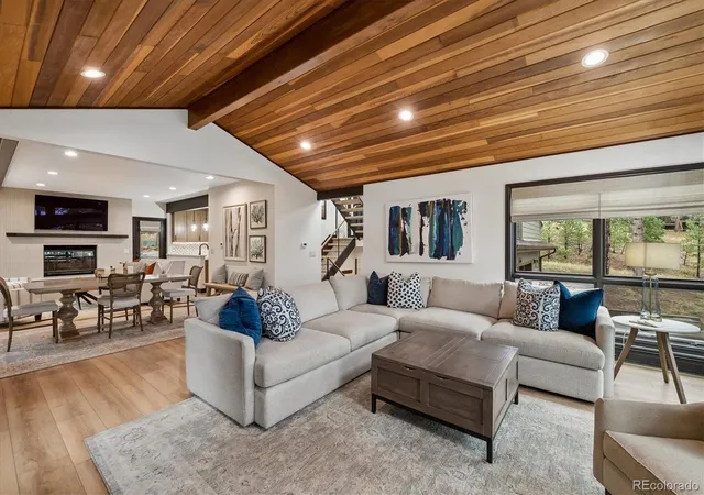 Photo 4 of Single family home for sale at 25250 Montane Dr, Golden, CO 80401 | MLS# 9341613 | Listing updated on 2026-10-29