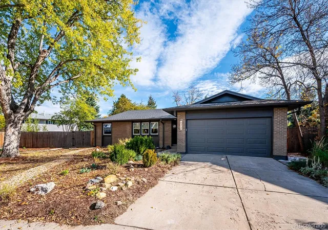 Photo 2 of Single family home for sale at 672 S Everett St, Lakewood, CO 80226 | MLS# 7027748 | Listing updated on 2026-10-29