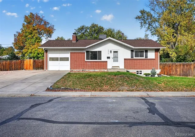 Photo 1 of Sale Pending at 1679 S Van Gordon Ct, Lakewood, CO 80228 | MLS# 8162840 | Listing updated on 2026-10-25