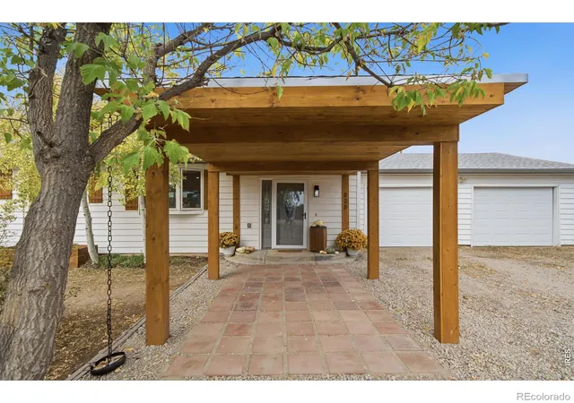 Photo 3 of Single family home for sale at 828 Eggleston St, Fort Collins, CO 80524 | MLS# IR1070933 | Listing updated on 2026-10-20