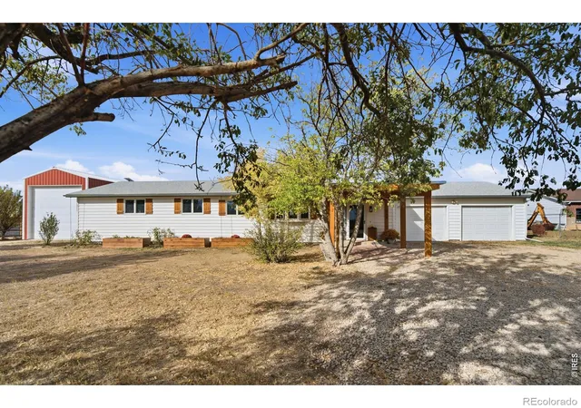 Photo 4 of Single family home for sale at 828 Eggleston St, Fort Collins, CO 80524 | MLS# IR1070933 | Listing updated on 2026-10-20