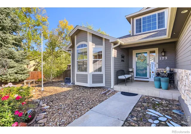Photo 2 of Single family home for sale at 173 Maplewood Dr, Erie, CO 80516 | MLS# IR1070934 | Listing updated on 2026-10-28