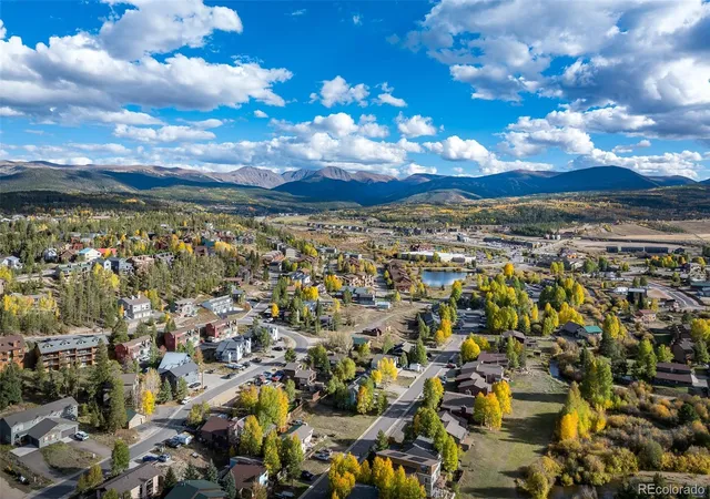 Listing Photo 4 - Condo for sale in building located at 675 Wapiti Dr, Fraser, CO 80442
