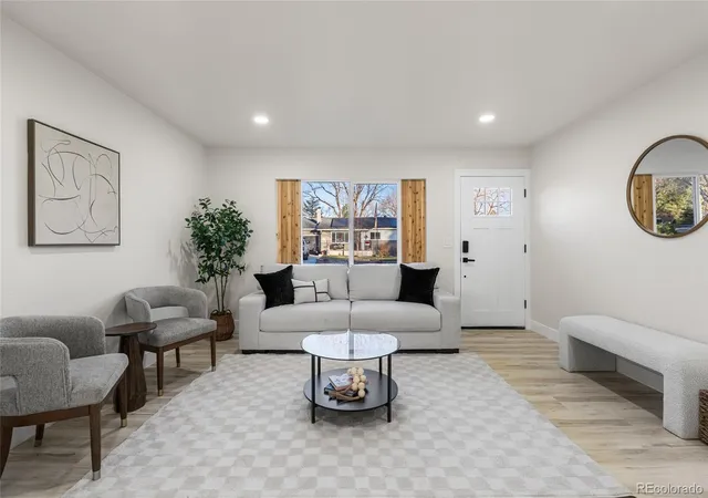 Photo 4 of Single family home for sale at 6773 Kipling St, Arvada, CO 80004 | MLS# 7473732 | Listing updated on 2026-10-28