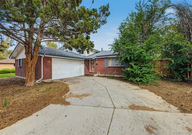 Photo 1 of Sale Pending at 278 Scranton St, Aurora, CO 80011 | MLS# 5728002 | Listing updated on 2026-10-28
