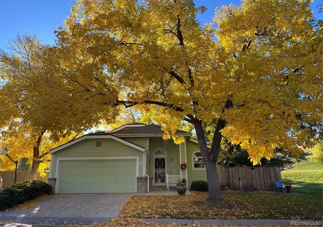 Single family home for sale at 740 W Jamison Cir, Littleton, CO 80120 | MLS# 6276405