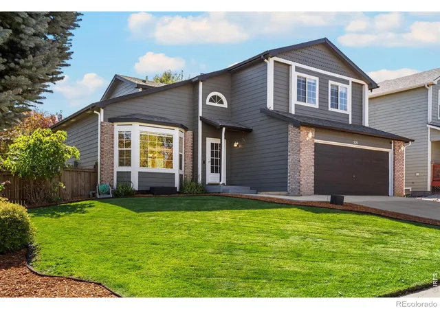 Photo 2 of Single family home for sale at 521 Dunraven Dr, Fort Collins, CO 80525 | MLS# IR1070956 | Listing updated on 2026-10-24