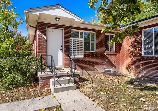 Photo 2 of Multi family home for sale at 2085 S Saint Paul St, Denver, CO 80210 | MLS# 9197923 | Listing updated on 2026-10-22