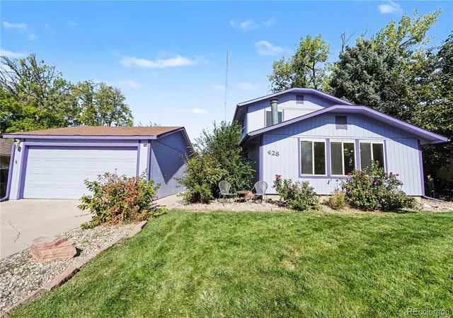Single family home for sale at 428 Verdant Cir, Longmont, CO 80504 | MLS# 6035043