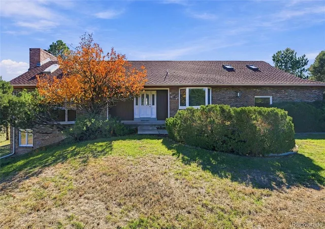 Single family home for sale at 9980 Heather Dr, Castle Rock, CO 80108 | MLS# 3873872