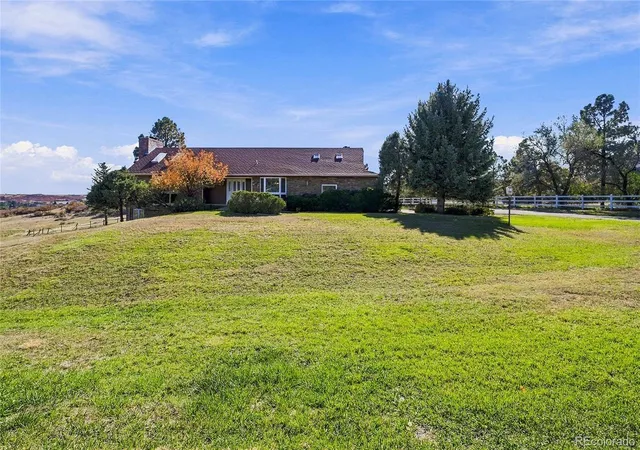 Photo 2 of Single family home for sale at 9980 Heather Dr, Castle Rock, CO 80108 | MLS# 3873872 | Listing updated on 2026-10-28