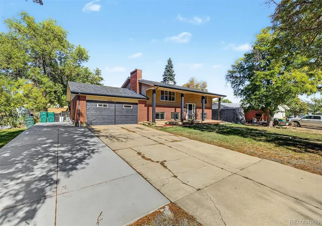 Photo 2 of Single family home for sale at 365 Victor St, Aurora, CO 80011 | MLS# 4508227 | Listing updated on 2026-10-21