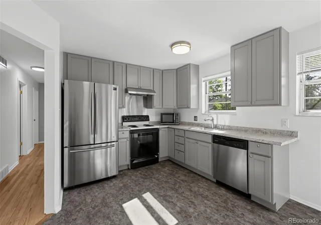 Photo 2 of Single family home for sale at 1582 Truda Dr, Northglenn, CO 80233 | MLS# 7137517 | Listing updated on 2026-10-26