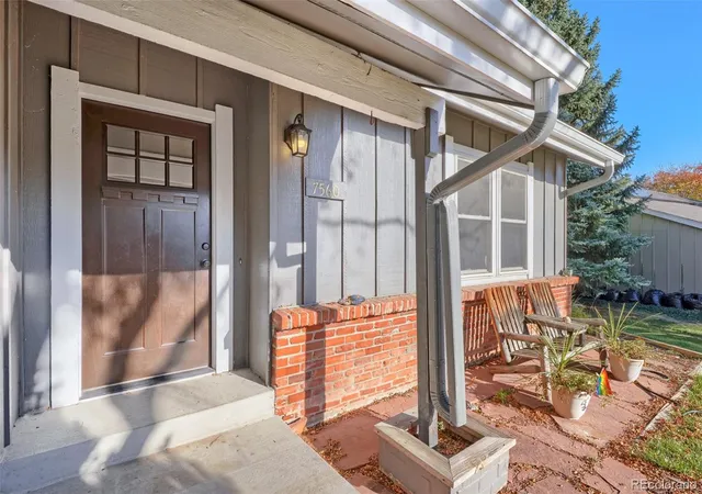 Photo 2 of Single family home for sale at 7560 S Uinta Pl, Centennial, CO 80112 | MLS# 9319438 | Listing updated on 2026-10-27