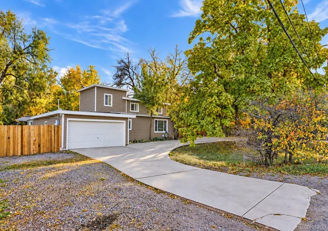 Photo 3 of Single family home for sale at 7722 W 8th Avenue, Lakewood, CO 80214 | MLS# 8697922 | Listing updated on 2026-10-28
