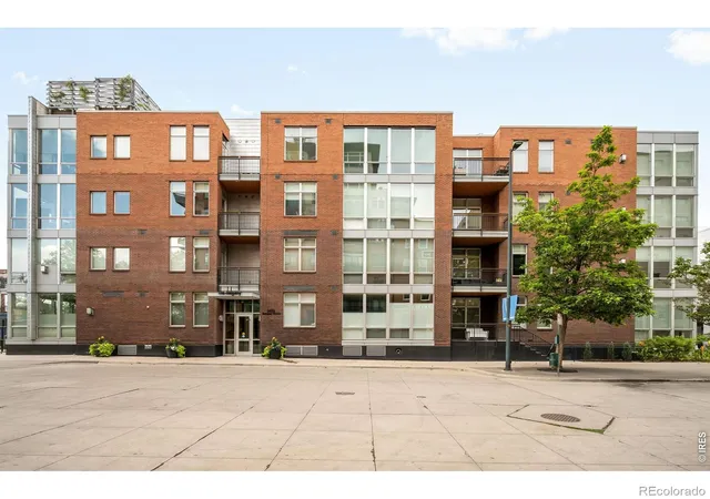 Photo 1 of Condo for sale at 1401 Delgany St #105, Denver, CO 80202 | MLS# IR1070965 | Listing updated on 2026-10-22