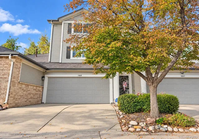 Townhouse for sale at 1469 S Ulster St, Denver, CO 80231 | MLS# 7146113