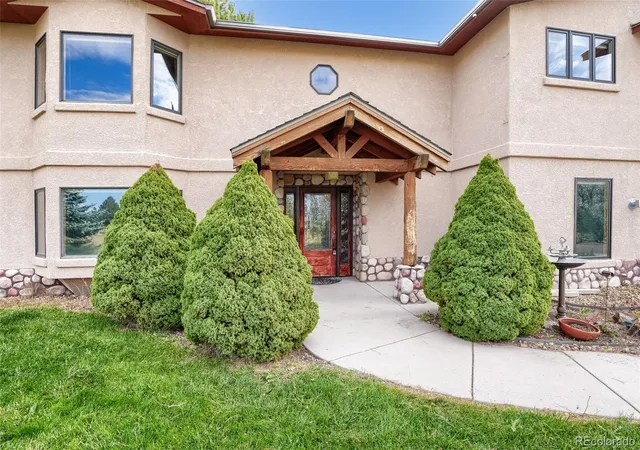 Photo 2 of Single family home for sale at 10620 E Pinewood Dr, Parker, CO 80138 | MLS# 8729512 | Listing updated on 2026-10-26