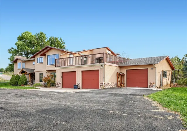 Photo 3 of Single family home for sale at 10620 E Pinewood Dr, Parker, CO 80138 | MLS# 8729512 | Listing updated on 2026-10-26