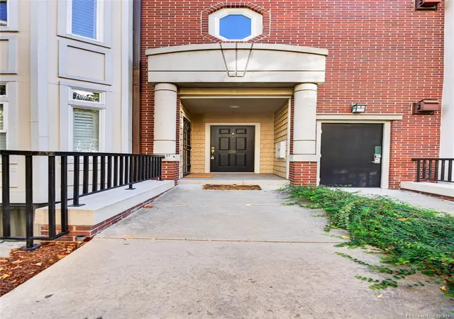 Photo 3 of Condo for sale at 31 Jackson St #F, Denver, CO 80206 | MLS# 2255535 | Listing updated on 2026-10-29