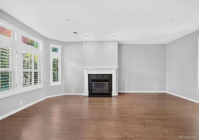 Photo 4 of Condo for sale at 31 Jackson St #F, Denver, CO 80206 | MLS# 2255535 | Listing updated on 2026-10-29